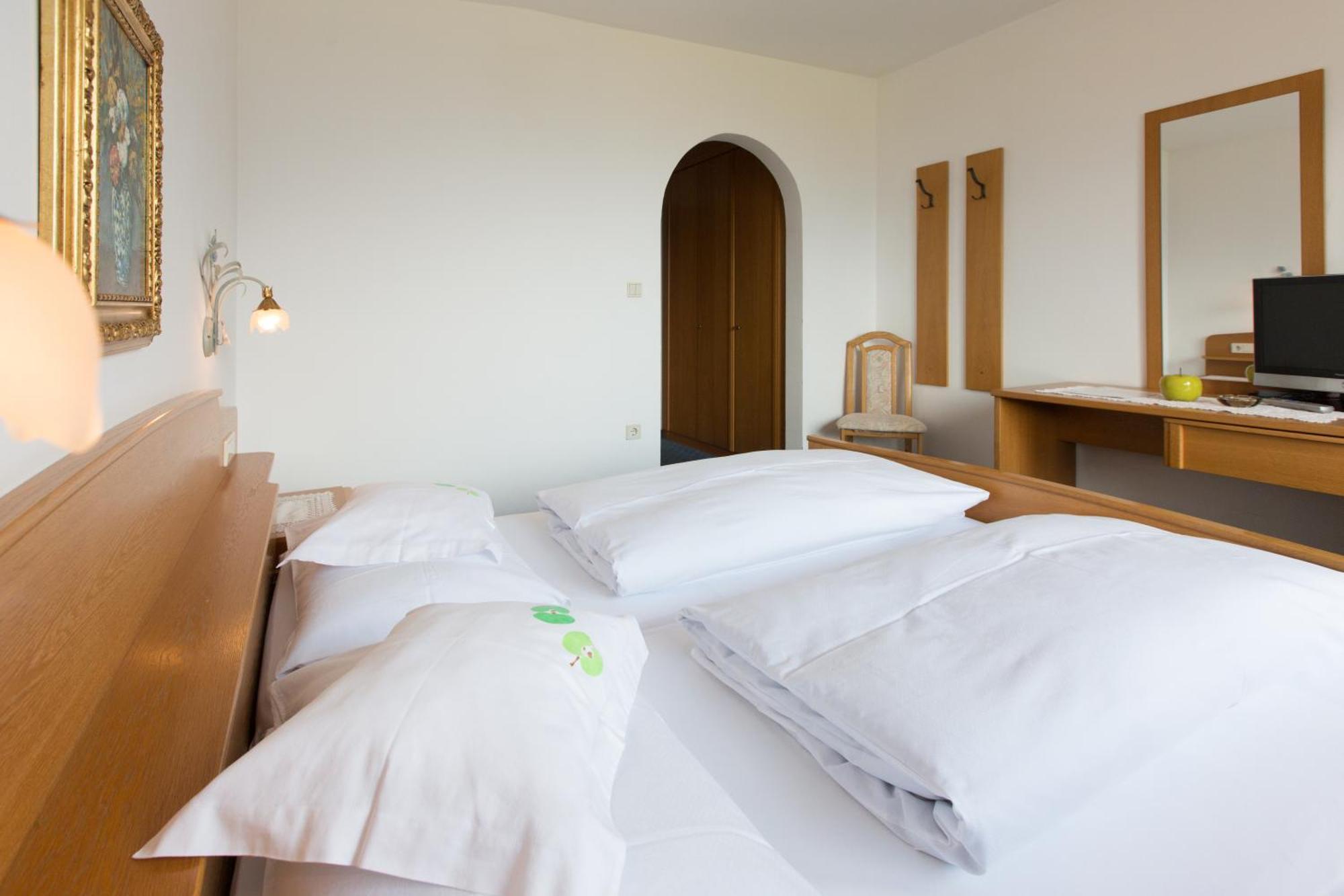 Linghof Bed & Breakfast Tirolo Dış mekan fotoğraf